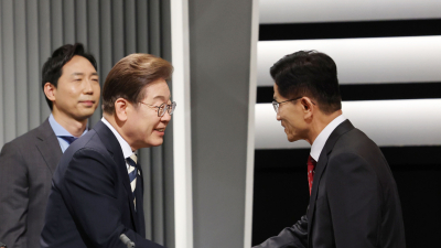 李 대통령, 김문수에 안부 전화…취임 이틀만