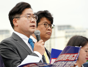 박찬대 “물가관리TF 구성…경제회복 위한 신속 추경에 집중”