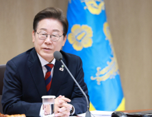 법원, 이재명 대통령 ‘선거법 파기환송심’ 재판 무기한 연기