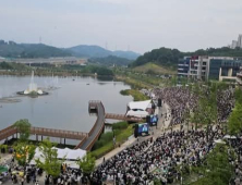 ‘2025 시흥 브레이킹 배틀’···도심 가른 몸짓에 시흥이 들썩