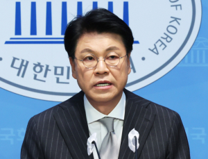 경찰, 고 장제원 성폭력 고소 사건 수사 종결…“공소권 없음”