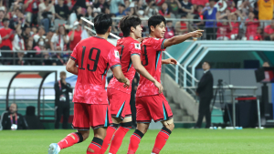 쿠웨이트 몰아붙인 한국, 행운의 자책골로 1-0 리드