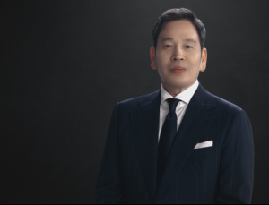 “선처 없다” 도 넘은 가족 거론 루머에…정용진 신세계 회장, 사이버 렉카 법적 대응
