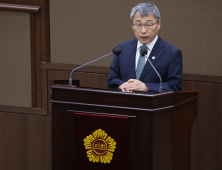 정근식 서울교육감 “늘봄강사 경력 관리 필요…신뢰 회복 숙제”
