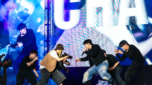 BTS 정국, 전역 이틀 만 제이홉 지원사격…“많이 보고 싶었다” 인사 [쿠키 현장]