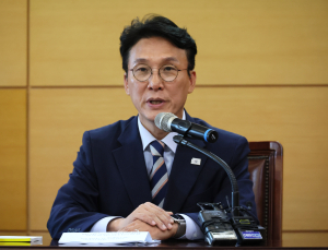 김민석 “채무 다 갚아…2억원 안 되는 재산에 무슨 비리 틈타겠나”