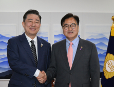 김병기, 우원식 만나 “예결위·법사위장 선임 위한 19일 본회의 요청”