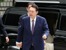 “尹이 국회에 1000명 보냈어야”…김용현 보좌관 법정 증언 나와