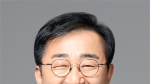 김윤덕 의원, 더불어민주당 사무총장 ‘다섯 번째 연임’ 진기록