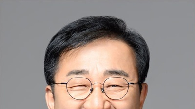 김윤덕 의원, 더불어민주당 사무총장 ‘다섯 번째 연임’ 진기록