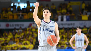 KCC, 현대모비스에 이승현·전준범 내주고 장재석 영입 [KBL]