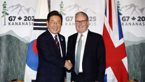 李대통령, 스타머 영국 총리와 정상회담…“한‧영 FTA 개정 진전 있어야”[G7 정상회의]