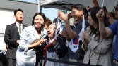 김혜경 여사, 첫 독자행보…“당당한 조국 함께 만들자” [G7 정상회의]
