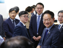 당정 “추경 1‧2차 35조원 근접…전국민 민생회복지원금 반영”