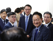당정 “추경 1·2차 35조원 규모…전국민 민생회복지원금 보편지원”