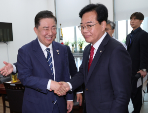 김병기, 야당 원내대표와 연쇄 회동…추경·쟁점법안 등 논의 계속