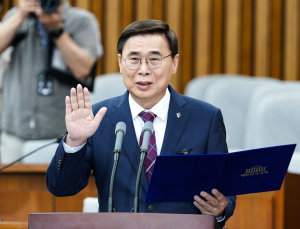 “대남연락소장 될라” 발언에 고성…이종석 국정원장 후보자 청문회서 여야 공방