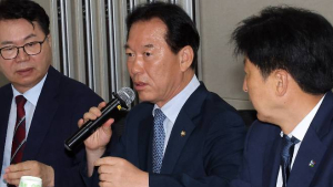 “尹정부 때랑 똑같다”…금융위 업무보고서 나온 ‘뼈 있는’ 말