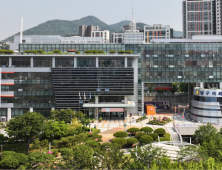오은택 부산 남구청장 “우암부두, 해양산업 심장으로… HMM 본사 유치 총력”