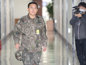 특검, 여인형 전 사령관 추가 혐의 포착…군검찰과 공소 협의 중