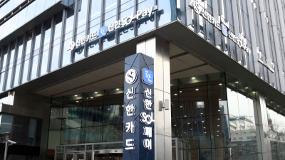 전통 강자 신한, 관리의 삼성…카드업계 승자는