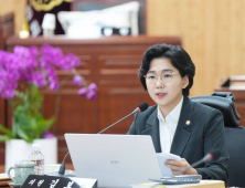 강진군 축제의 두 얼굴?
