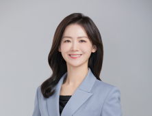 올림픽 최초 여성 선수단장…이수경 빙상경기연맹 회장 내정