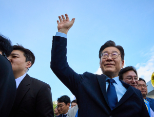 이재명 대통령, 수보회의서 ‘경제·안보’ 능동적 대응 강조