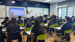 BNK경남은행, 지역 중학교에 '자유학기제 금융교육' 지원