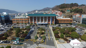 김해시 지난해 시 살림살이 안정적…1인당 부채는 55만원으로 전년도보다 5만원 낮아