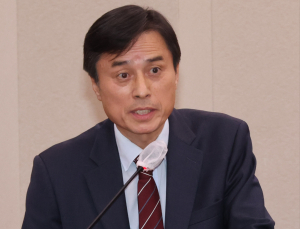 조은석 특검, 尹 공판 이어 경찰 수뇌부 재판에도 출석