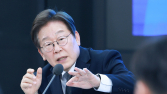 ‘생중계 정치’ 시동 건 李대통령…중재는 직접·소통은 각본없이