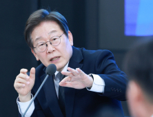李대통령이 공감한 ‘사법시험 부활’, 정책검토로 이어질지는 미지수