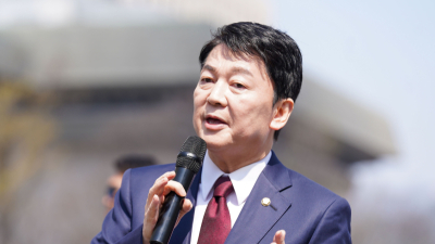 野, ‘집단지도체제’ 도입 목소리에…안철수 “변종 히드라”