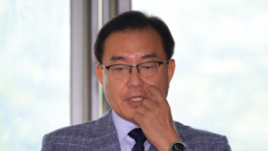 이명현 특검 “이첩한 수사기록 회수 명령은 위법...항명죄 성립 안 돼”