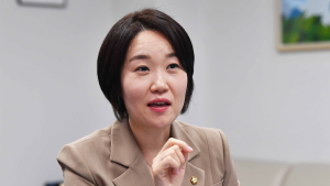 이소영, 지역부터 시작하는 ‘의정’…“행복한 삶으로 보답” [쿡 인터뷰]