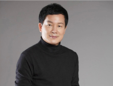 LH 사장 출사표에 '주진우' 저격까지  홍순헌… 전방위 행보로 정치 체급 ‘업그레이드’