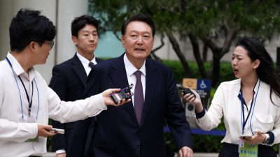 尹측 “내일 일단 특검 출석”…출입방식은 현장서 협의