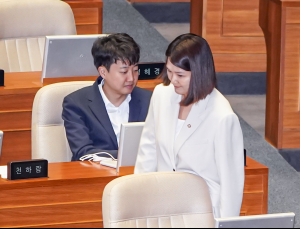 ‘비례 승계’ 손솔, 국회 본회의서 “이준석 징계해달라” 요청
