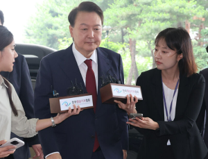 내란특검, 尹 첫 대면조사 시작…체포저지부터 조사 전망