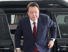 내란특검, 尹 오전조사 종료…“국무회의 의결 과정도 조사할 것”