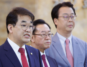 국힘 “김민석, ‘스폰·장롱·배추총리’…사퇴하라”