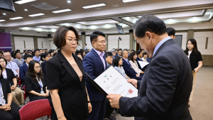 속초시, 2025년 정기인사…권금선 신임 도시안전국장 외 174명