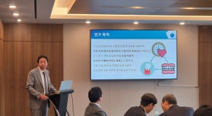 치아 8개 상실하면 사망 위험 10% 증가…“고령자 보철 치료, 생존율 기여”