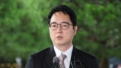 심우정, 마지막 출근길서 “형사사법 시스템은 국민 기본권과 직결”