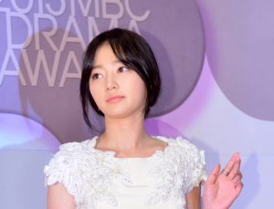 “학폭으로 강제전학 안 가”…송하윤, 1년 만 최초 유포자 고소·복귀 시사
