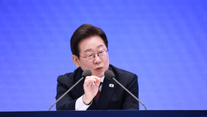 李대통령 “주 4.5일제 점진적 접근…노동시간 단축 해내야”