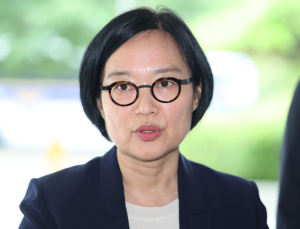한성숙 중기장관 후보, 취임시 23억원 상당 네이버 주식 전량 매각 결정