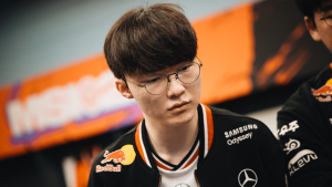 벼랑 끝 몰렸던 T1, CFO에 3-2 진땀승…BLG와 2라운드 맞대결