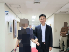 “영화제 시상식이냐” 레드카펫 밟은 신임 안양부시장...과도한 의전 논란